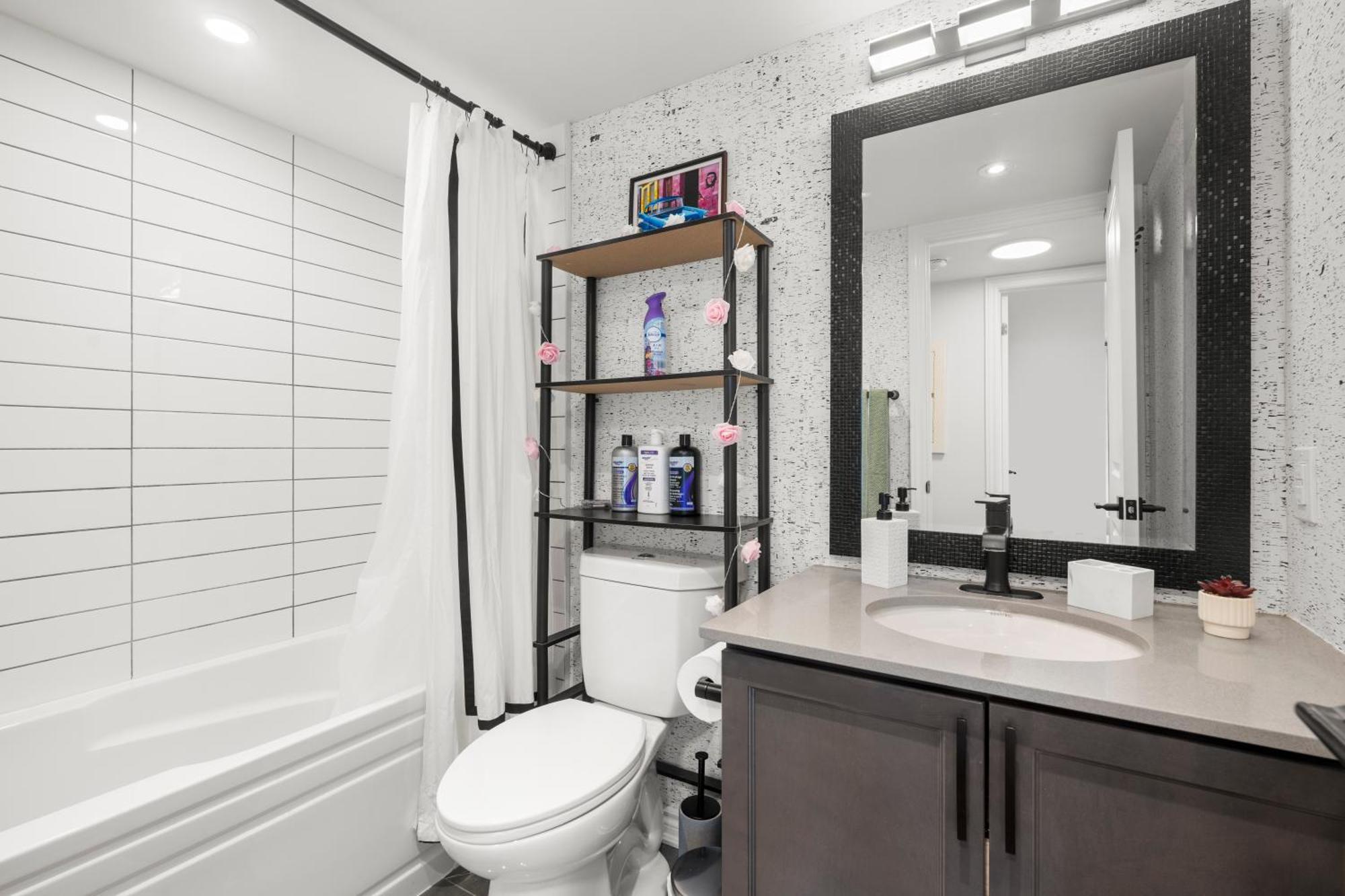 Globalstay Luxury Townhouse Minutes Away From Waterfront تورونتو المظهر الخارجي الصورة